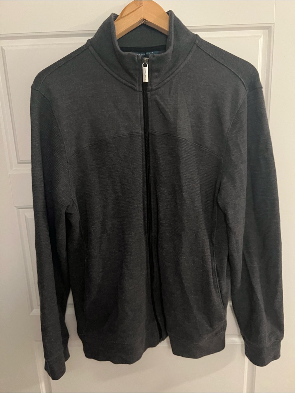 PERRY ELLIS ZIP UP SWEATER